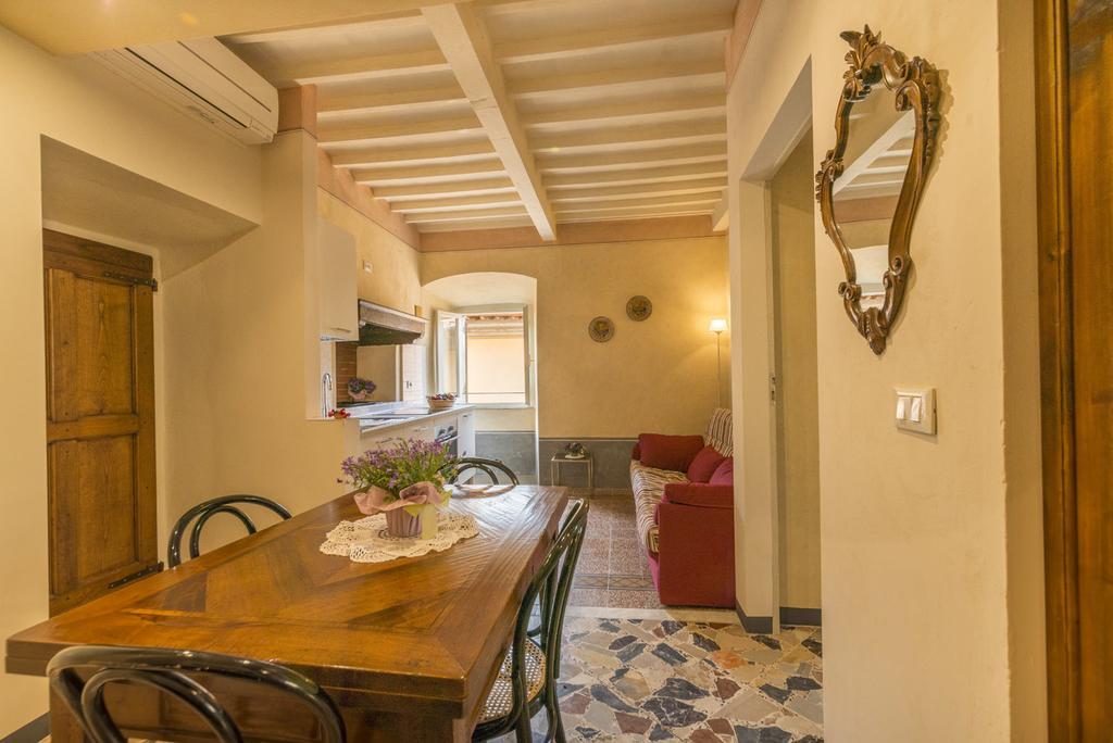 I Bei Ricordi - Historic Centre Apartment 6 Арецо Екстериор снимка