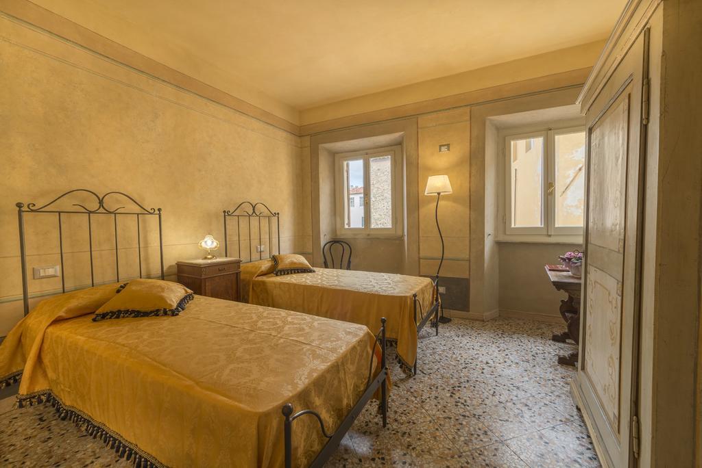 I Bei Ricordi - Historic Centre Apartment 6 Арецо Екстериор снимка